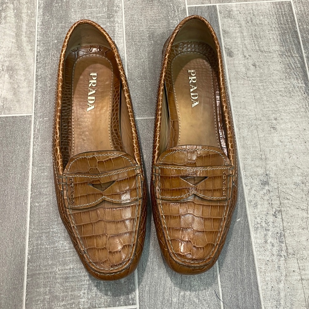 Tan brown Prada loafers - gorgeous alligator texture skin